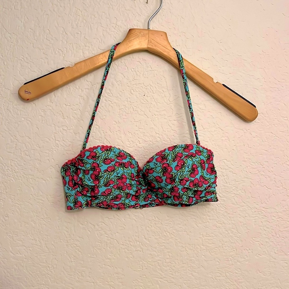 Women’s Betsey Johnson Swim Top Size S
